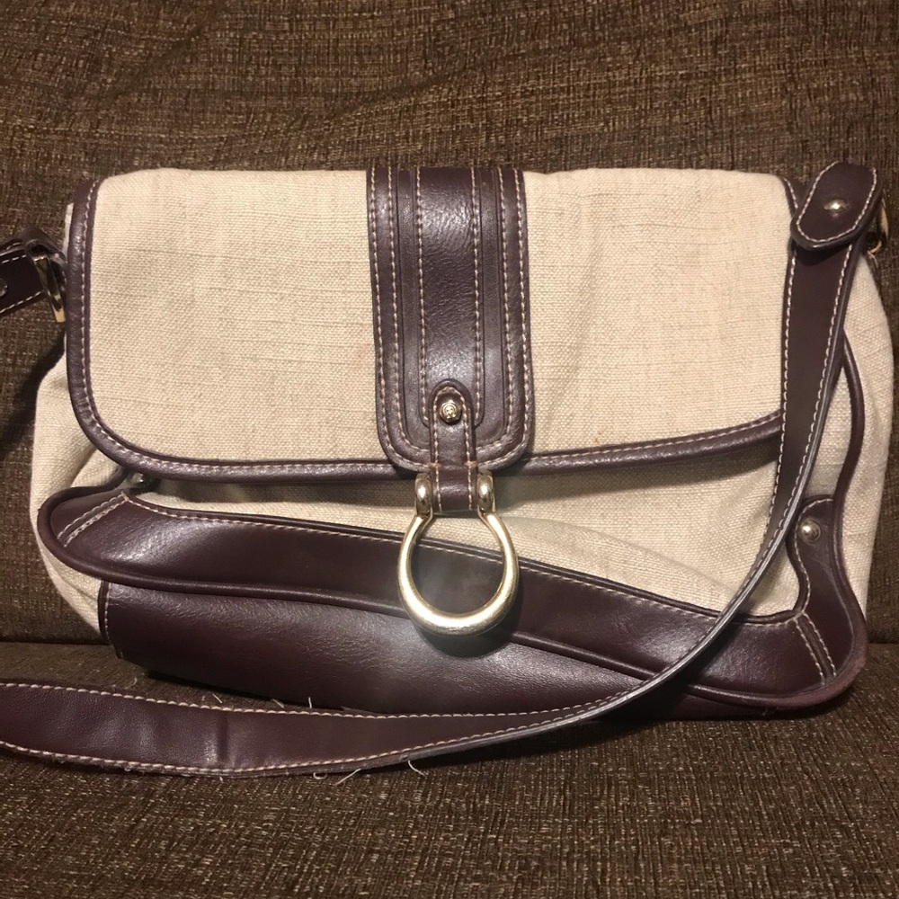 Etienne Aigner purse